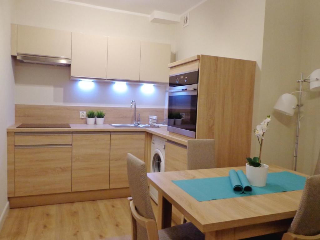 Апартаменты Rental Apartments Żurawia Варшава-24